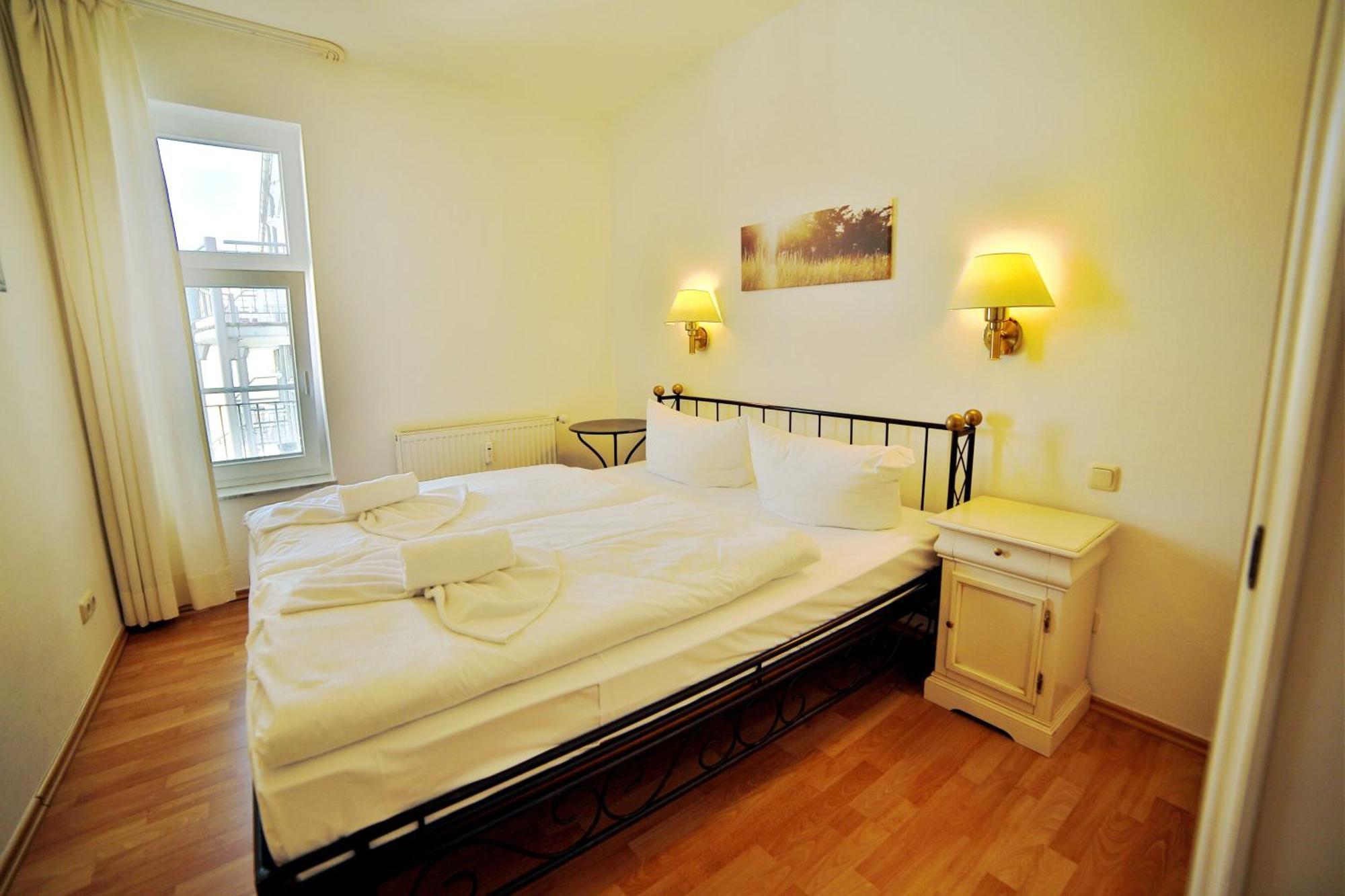 Ferienwohnung Binzer Strandgut Im Haus Jahreszeiten Binz Extérieur photo